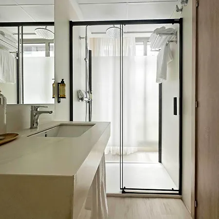 Hotell Hq Arena 3*