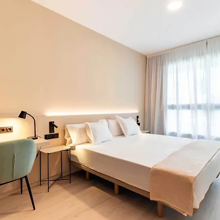 Hq Arena 3* Valencie