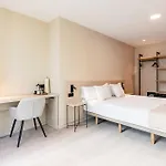 Hotel Hq Arena 3*
