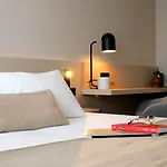 Hotel Hq Arena