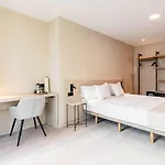 Hq Arena Hotel