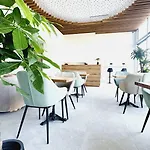 Hq Arena Hotel Valence